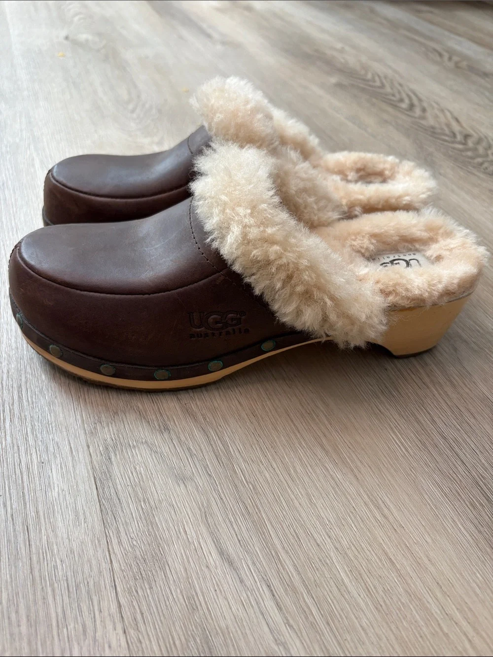 UGG Australia Kalie Brown Leather Shearling Lined Wooden Clogs Size 7 cozy warm - Picture 2 of 10
